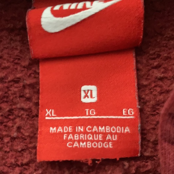 NIKE Zip Up Sports Sweater - Picture 2 of 4